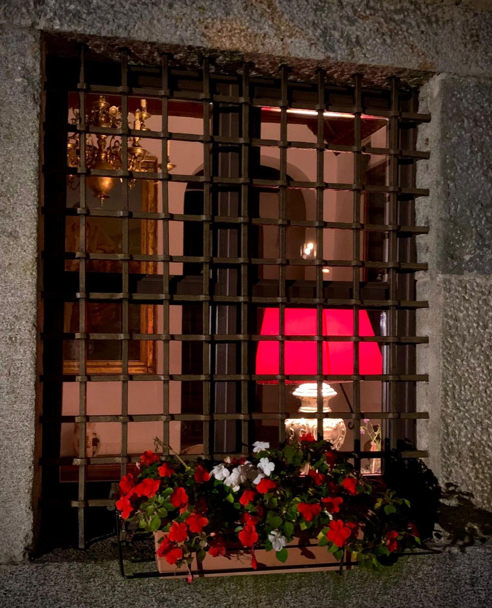 مبيت وإفطار تيجليو Palazzo Juvalta المظهر الخارجي الصورة